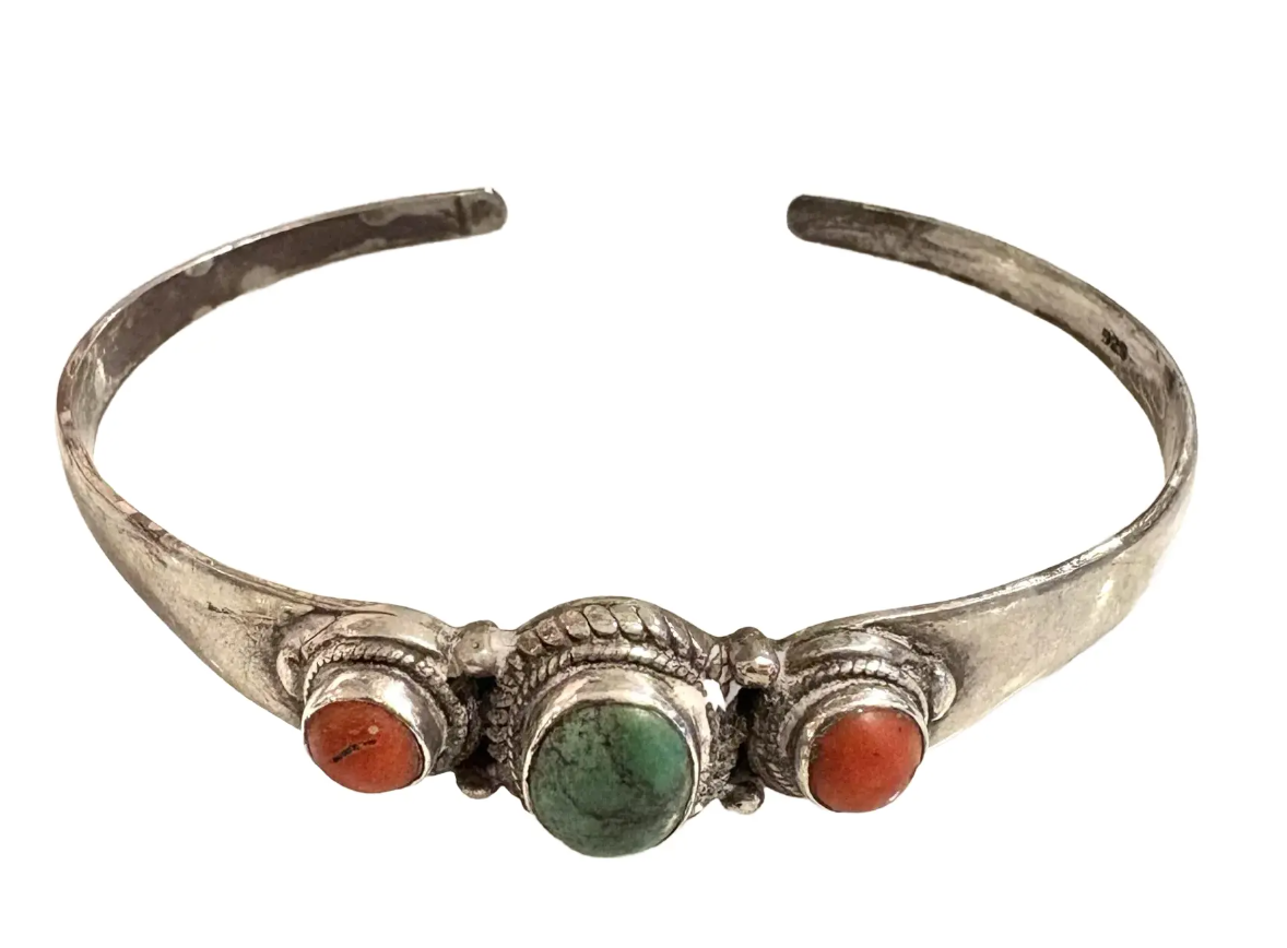 The Best Jade Vintage Southwest Sterling Silver Clasp Bracelet The Best Jade Vintage Southwest Sterling Silver Clasp Bracelet