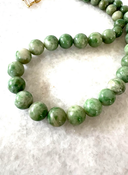 Fine Antique Green Jade Beaded Necklace with Freshwater Pearls and Goldtone Chain Link Accent