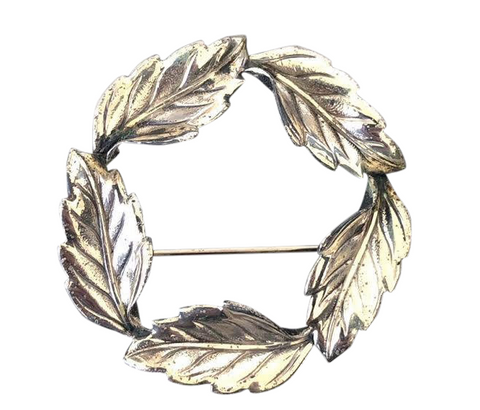 Beau Sterling Leaf Circle Pin - Matthew Izzo Home